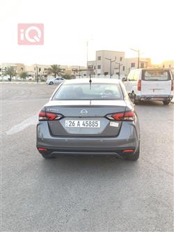 نيسان فيرسا